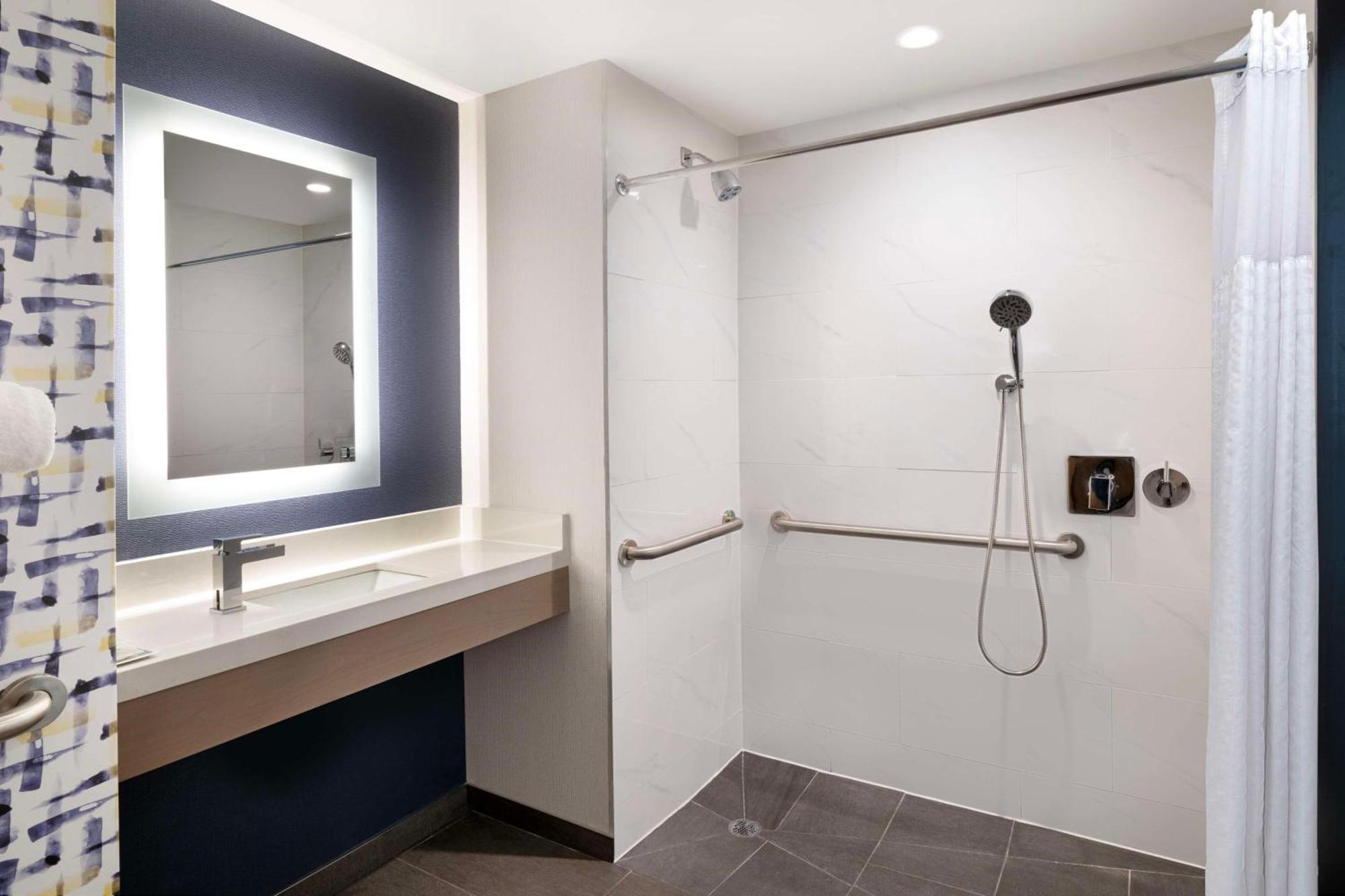 Doubletree By Hilton Long Island City, Ny New York Exterior foto